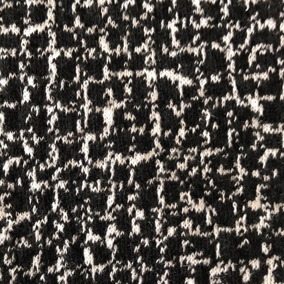 Nine West Long Sleeve Black/Ivory Top Size Small - Picture 3 of 6